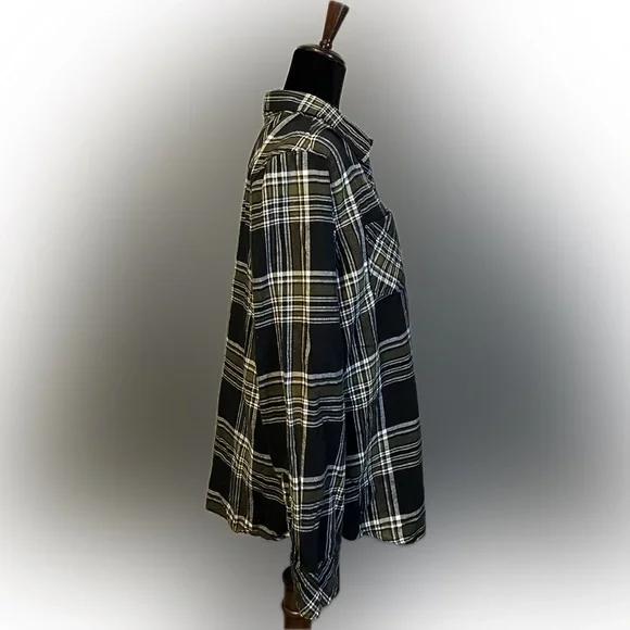 Natural Reflections Plaid Button-Up Flannel Shirt - Black and Green size XL - Picture 3 of 12